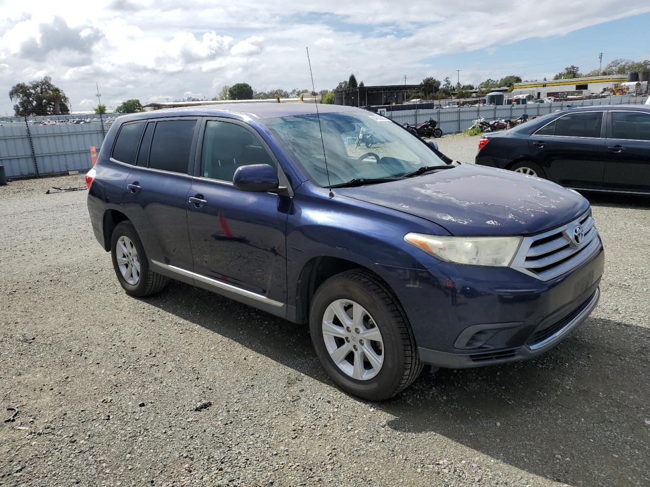 Toyota Highlander Base Image 4