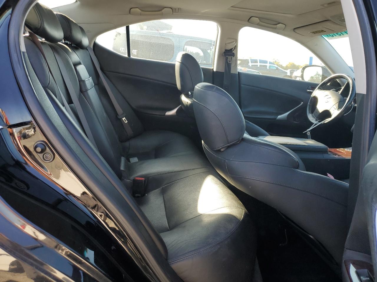 Lexus Is 250 Image 11