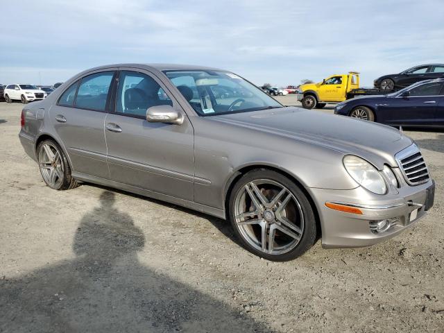 Mercedes-Benz E-Class 350 Image 8