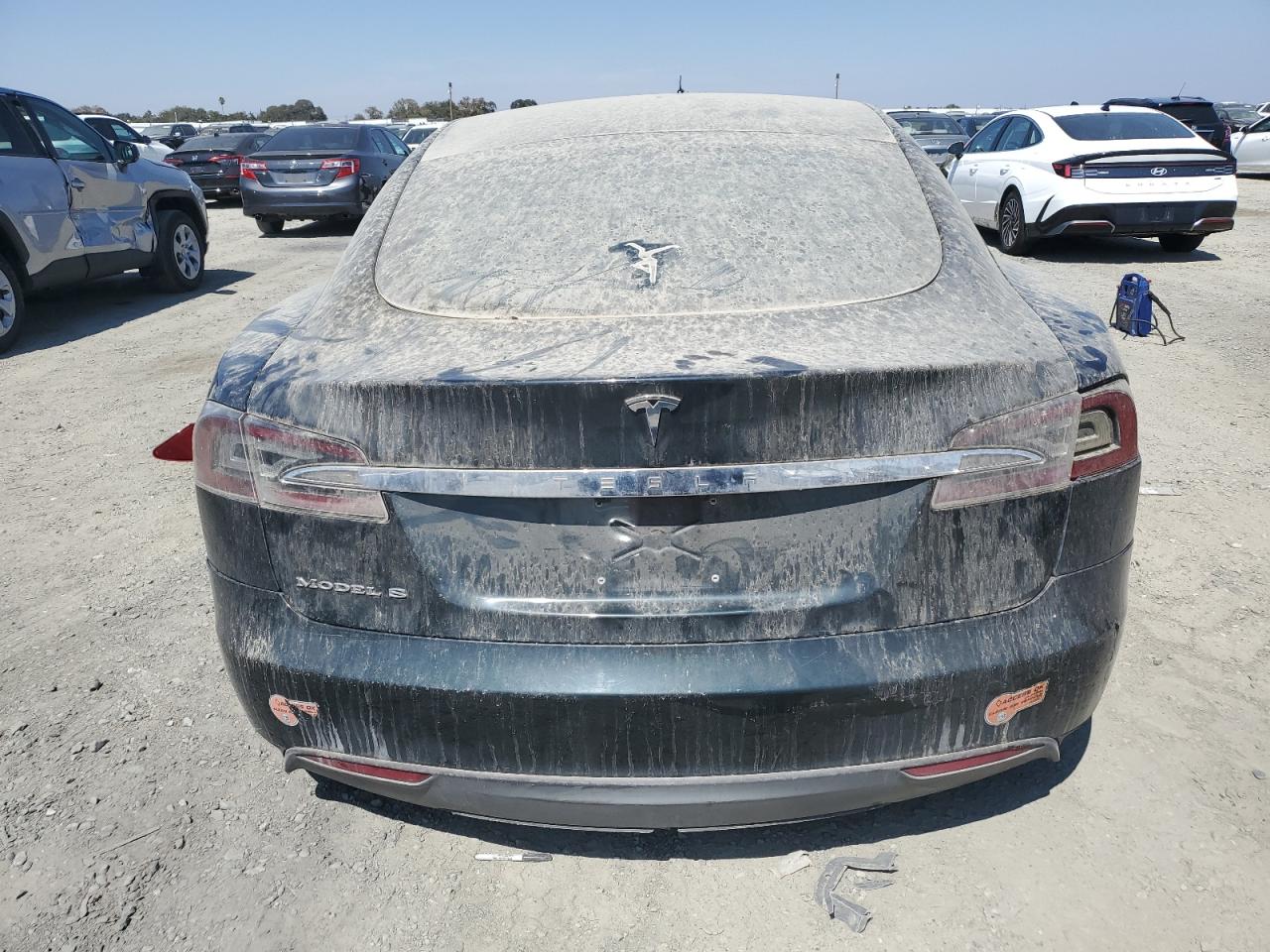 Tesla Model S Image 5