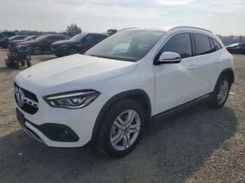  Salvage Mercedes-Benz GLA