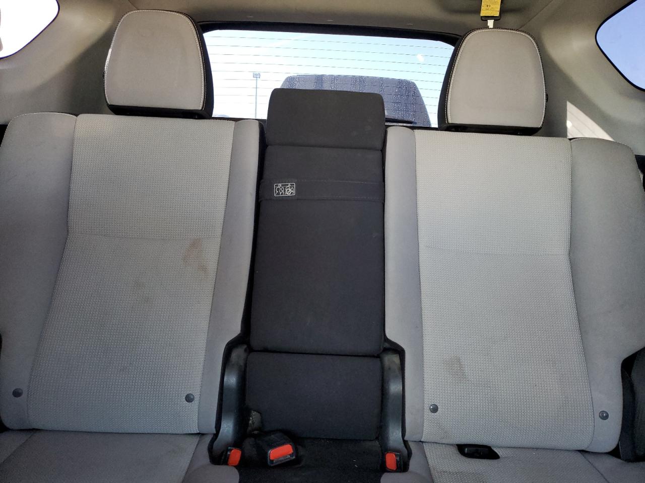 Toyota RAV4 Xle Image 5