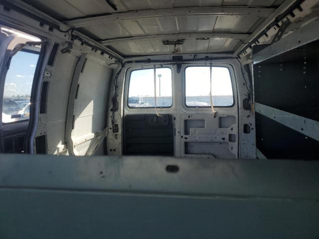 Chevrolet Express Image 10