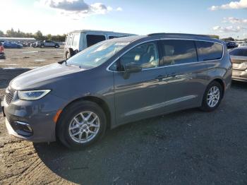  Salvage Chrysler Pacifica