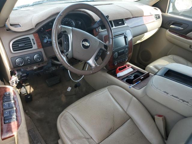 Chevrolet Suburban K1500 Ltz Image 3