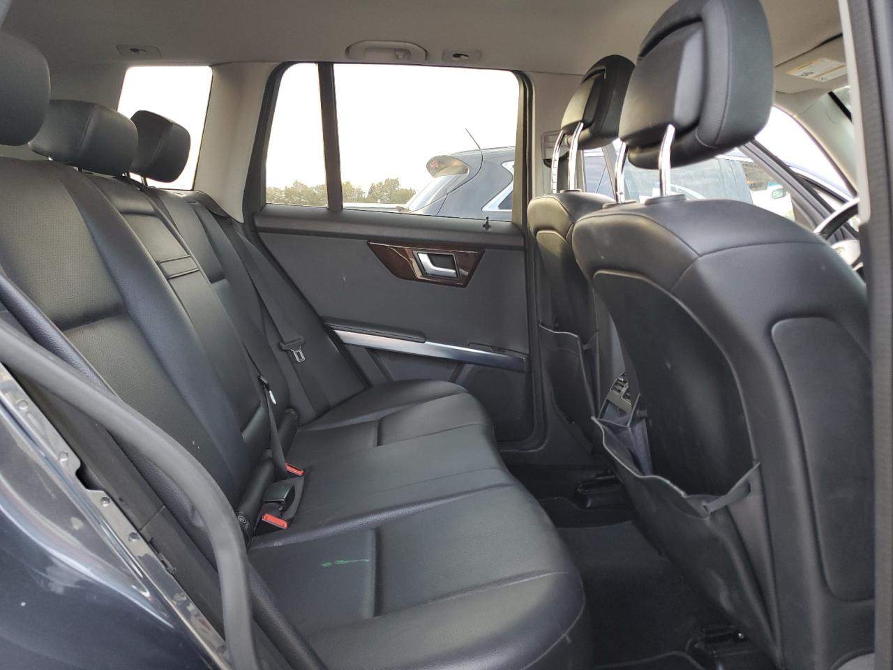 Mercedes-Benz GLK 350 4matic Image 8