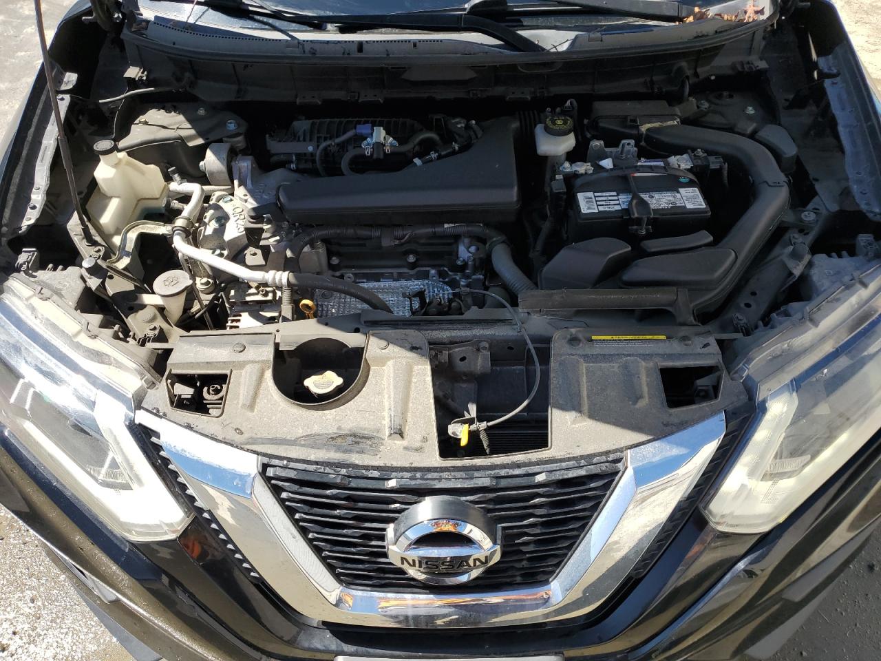 Nissan Rogue S Image 4