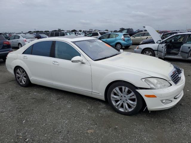 Mercedes-Benz S-Class 550 Image 11
