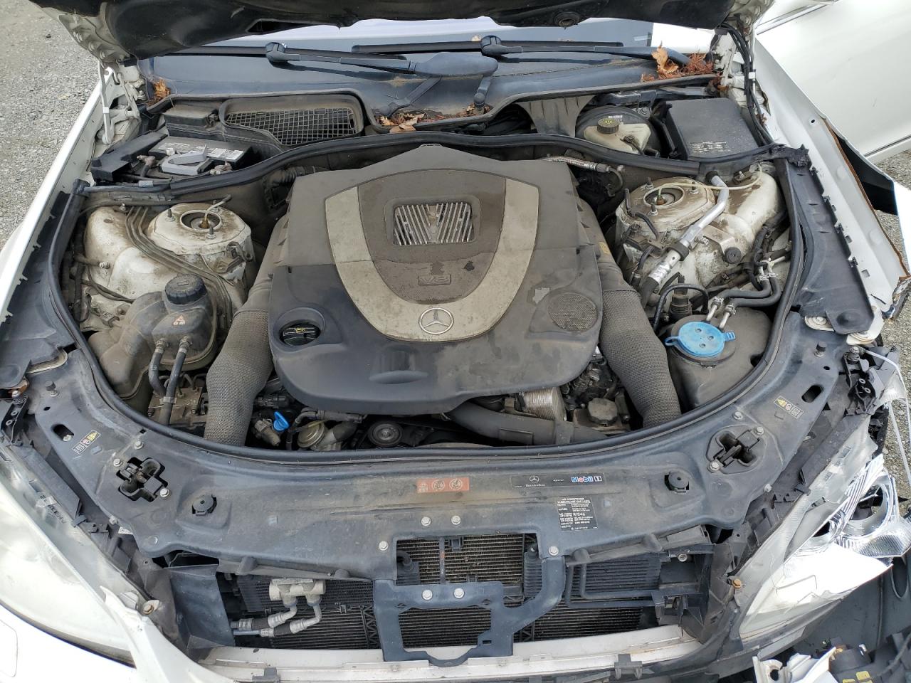 Mercedes-Benz S-Class 550 Image 3