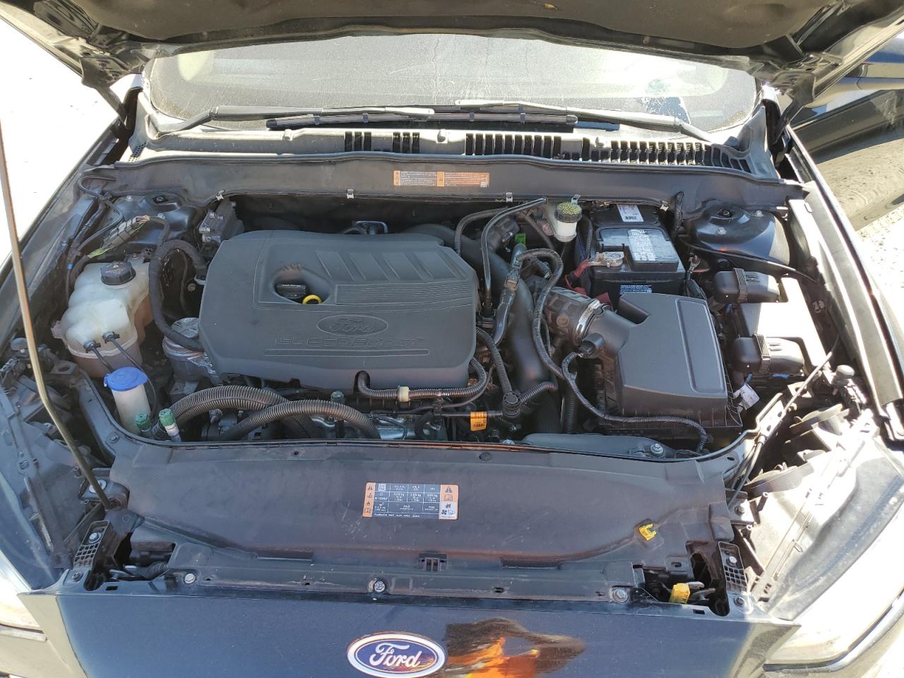 Ford Fusion Se Image 4