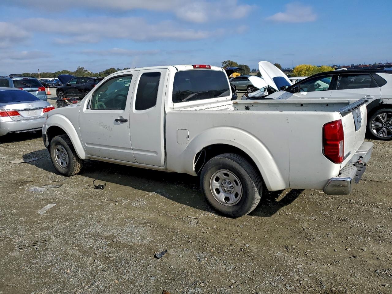Nissan Frontier S Image 7
