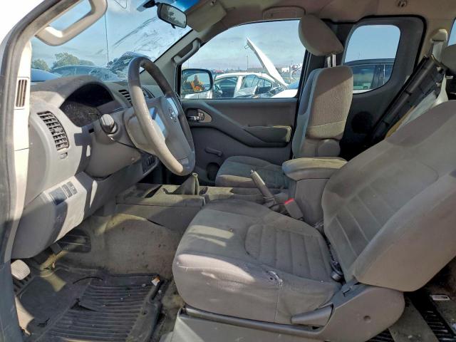 Nissan Frontier S Image 12