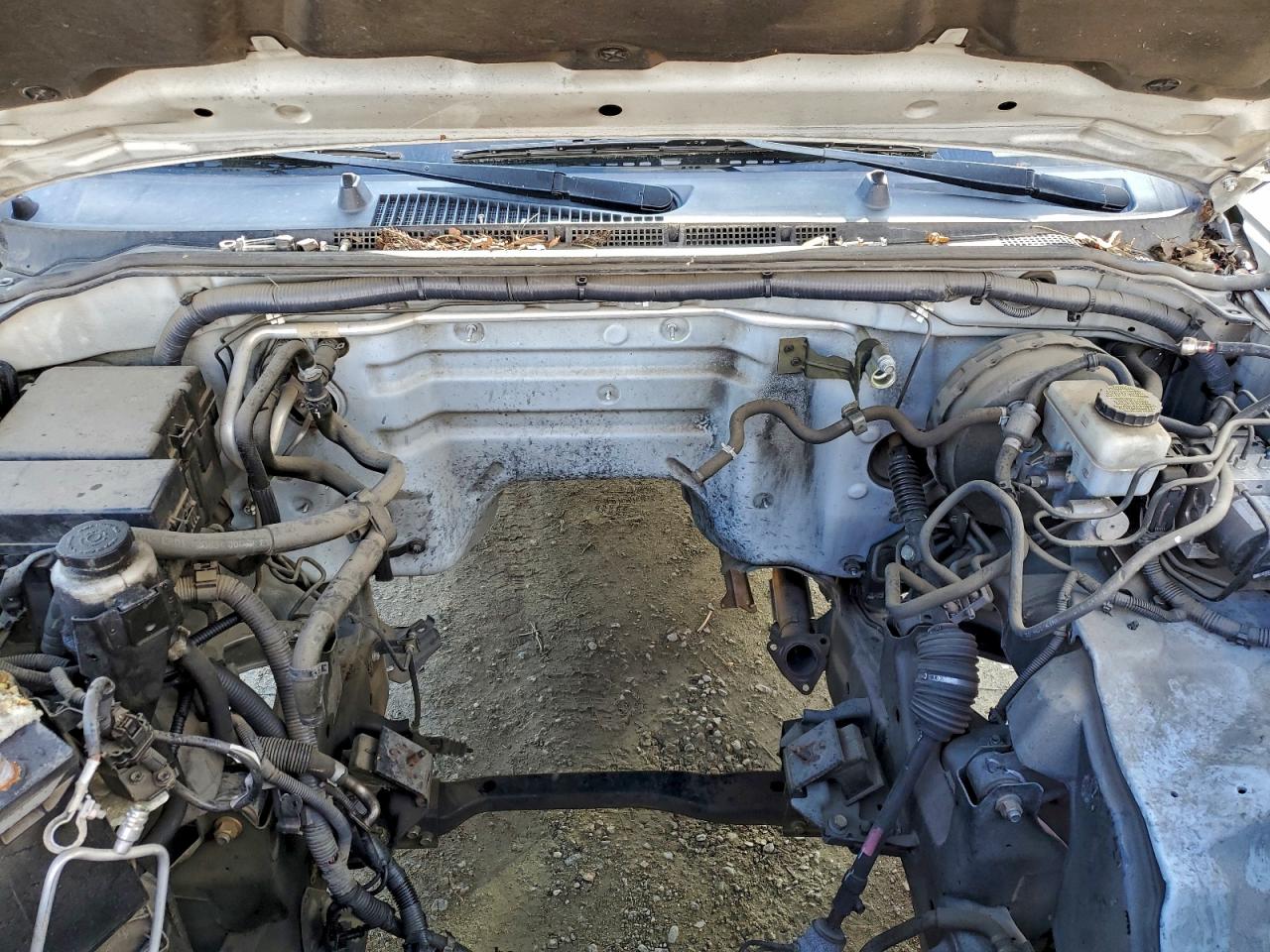 Nissan Frontier S Image 5