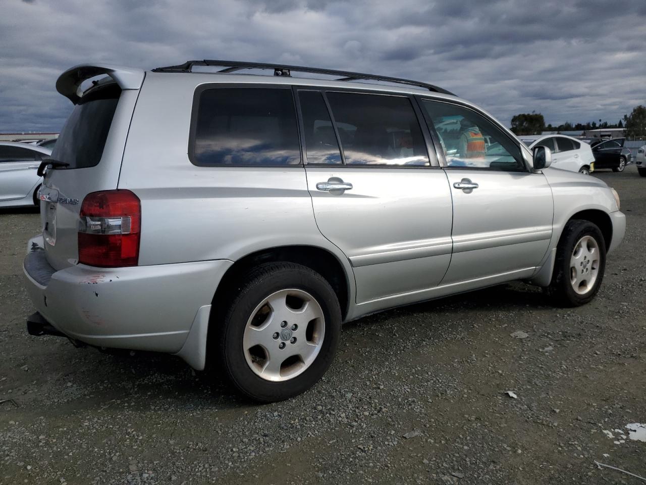 Toyota Highlander Sport Image 4