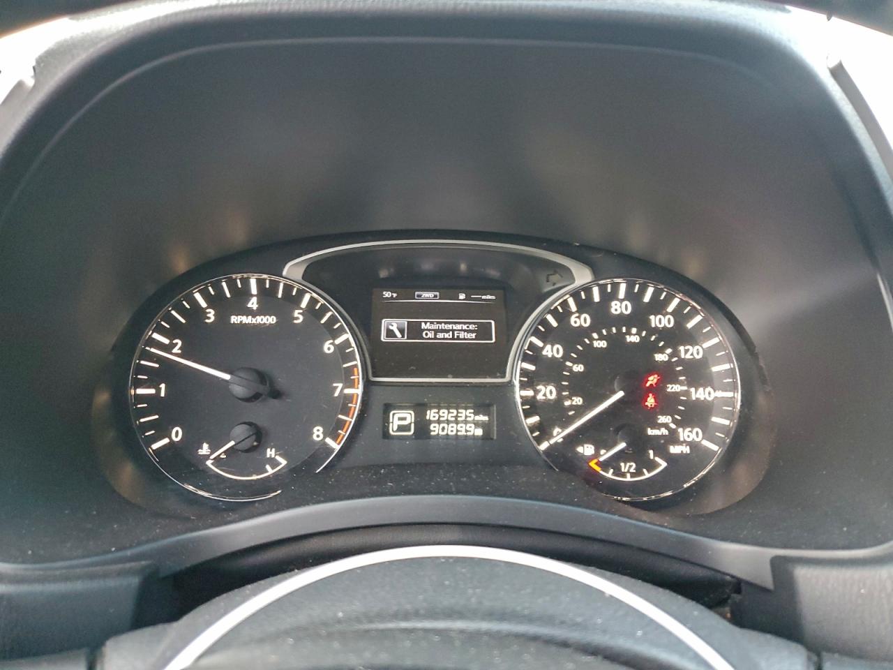 Nissan Pathfinder S Image 5