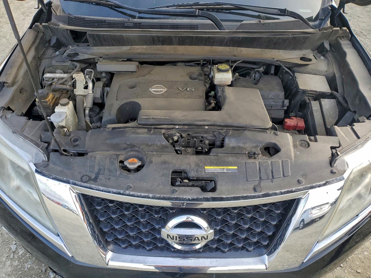 Nissan Pathfinder S Image 13
