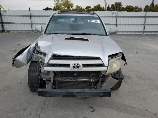 Toyota 4Runner Sr5 Image 3