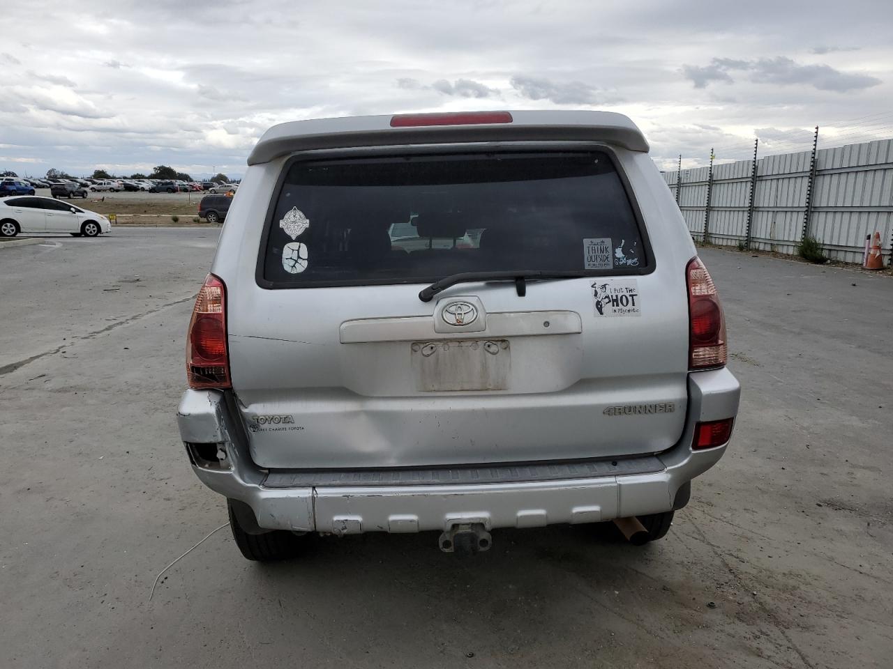 Toyota 4Runner Sr5 Image 11