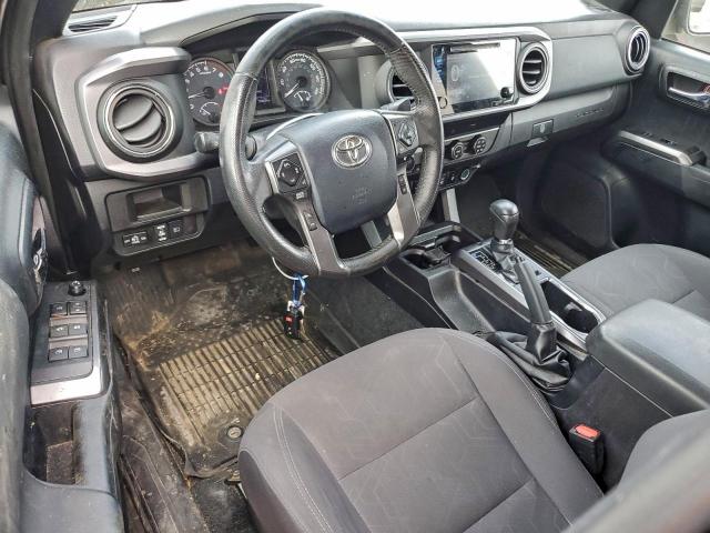 Toyota Tacoma Double Cab Image 11