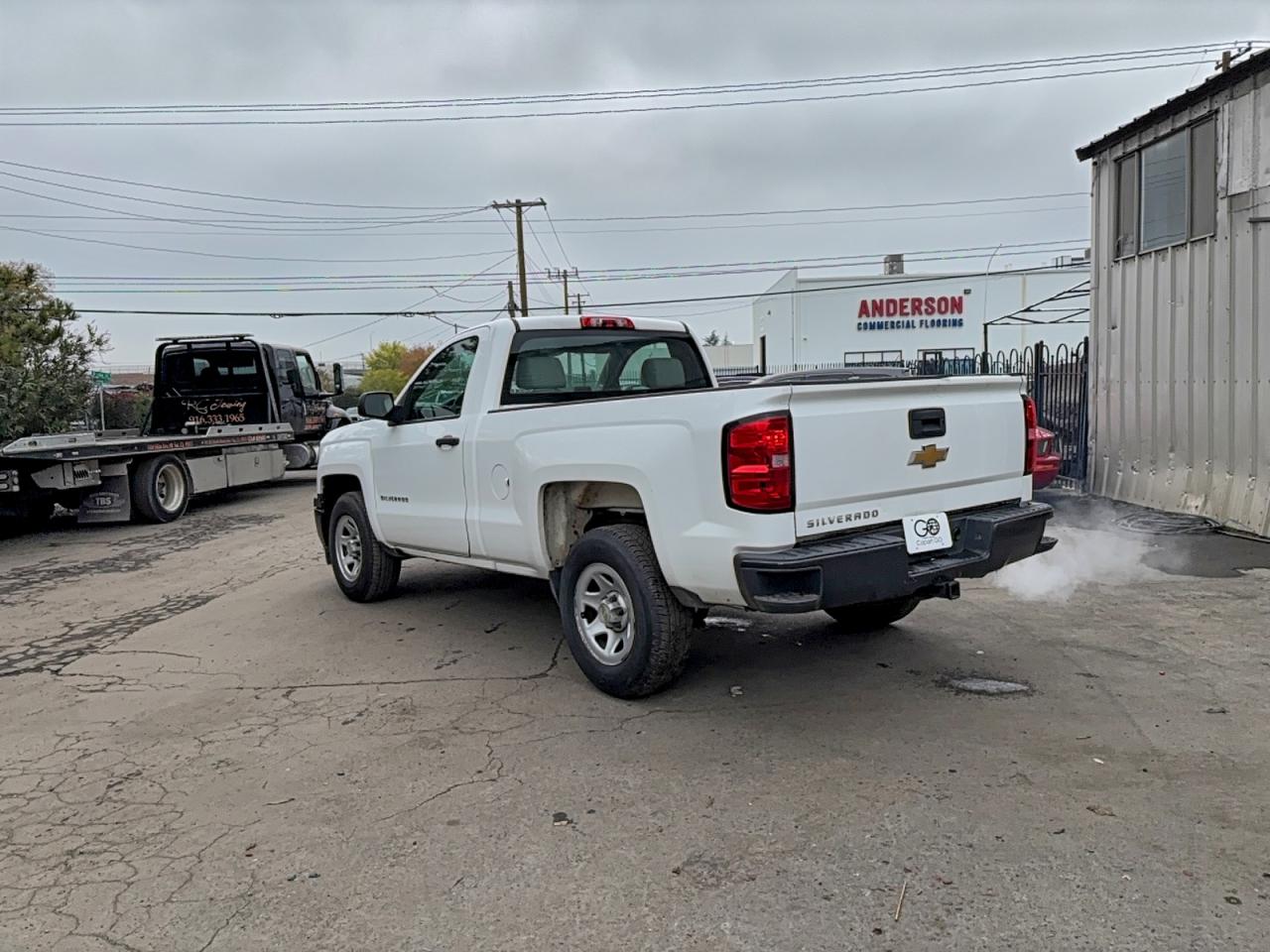 Chevrolet Silverado C1500 Image 2