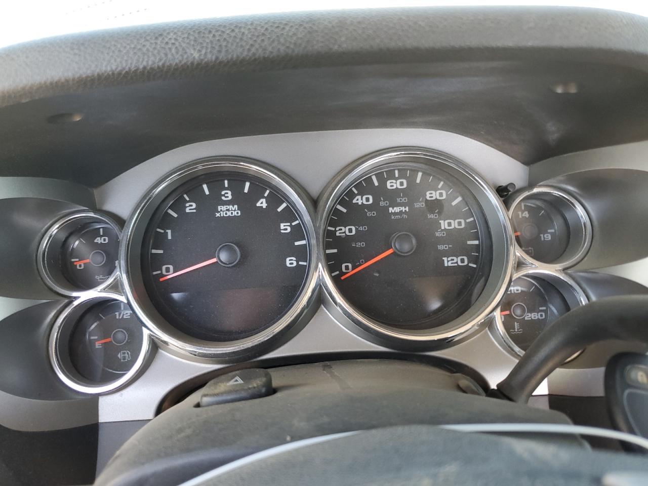 Chevrolet Silverado K2500 Heavy Duty Lt Image 7