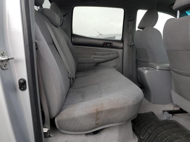 Toyota Tacoma Double Cab Image 9