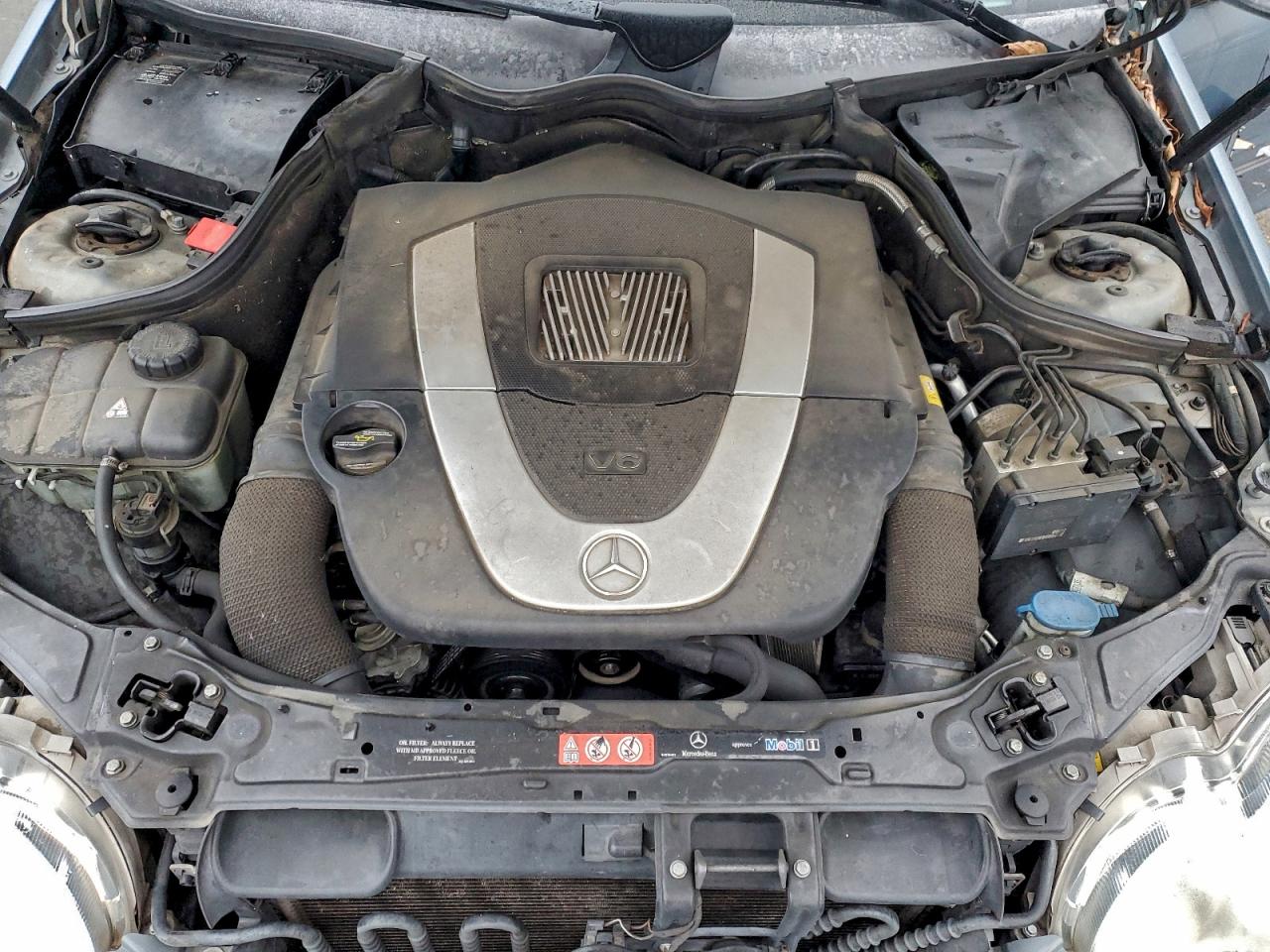 Mercedes-Benz C-Class 230 Image 5