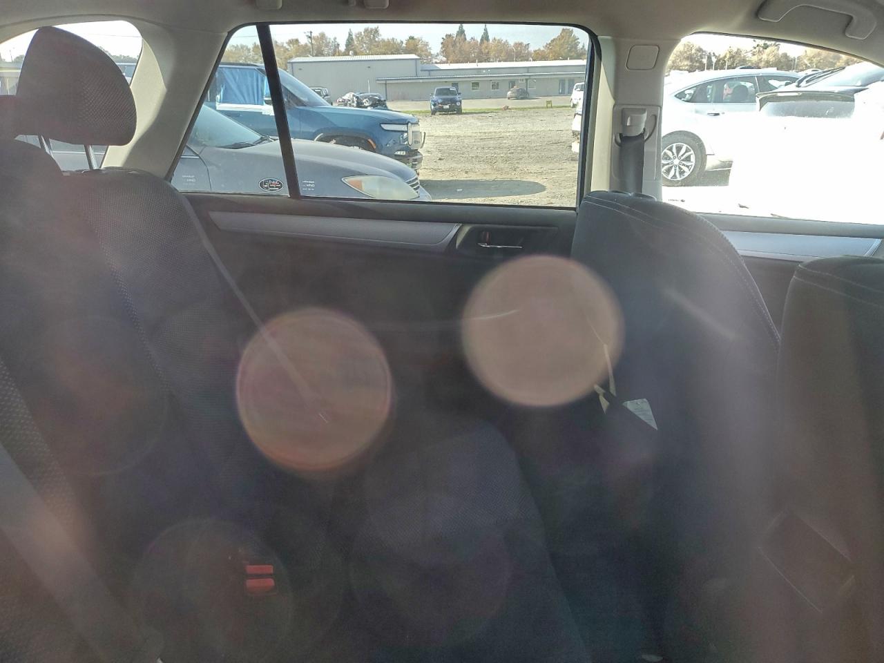 Subaru Outback 2.5i Premium Image 8