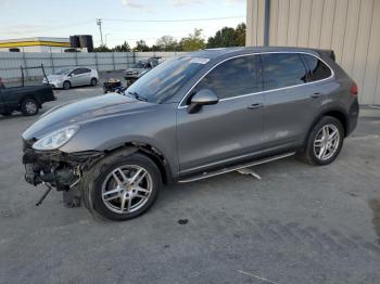 Salvage Porsche Cayenne