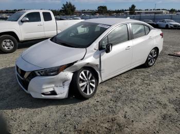  Salvage Nissan Versa
