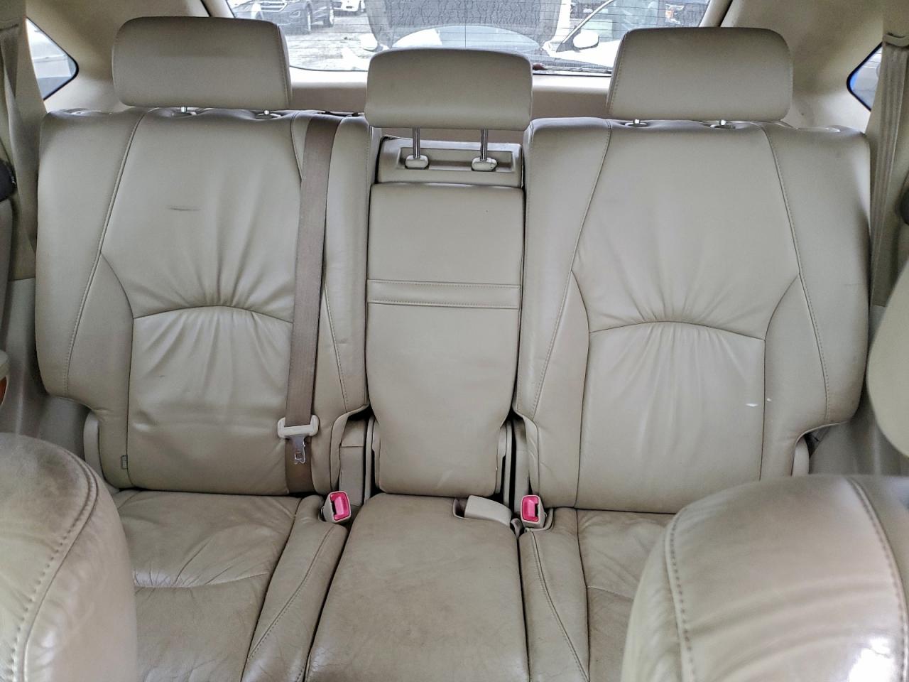 Lexus RX 330 Image 11