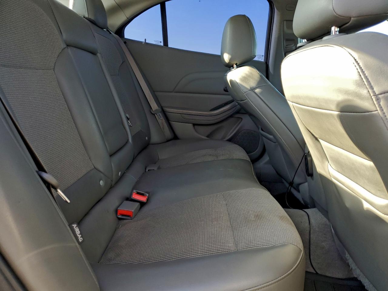 Chevrolet Malibu 1lt Image 7