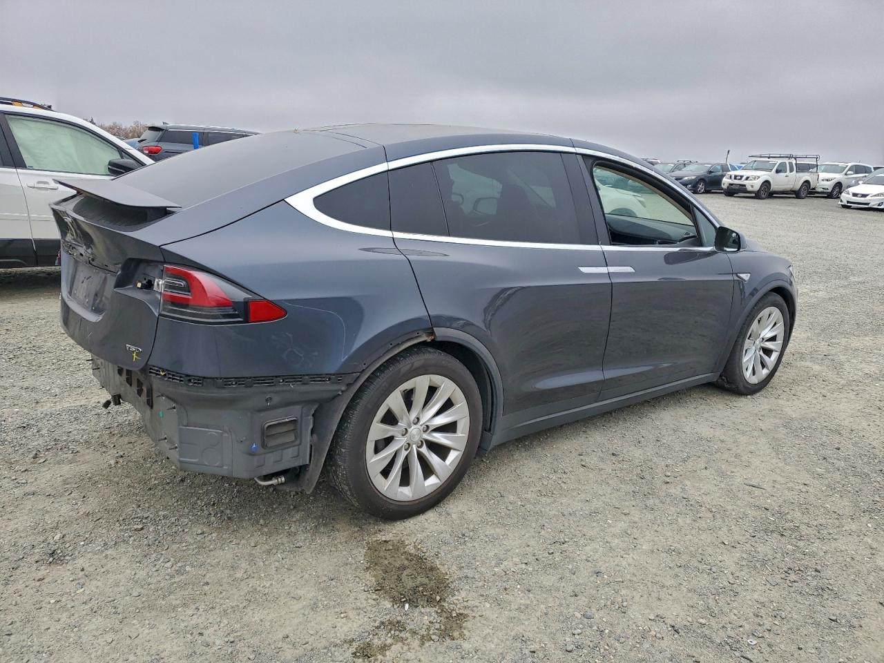 Tesla Model X Image 9