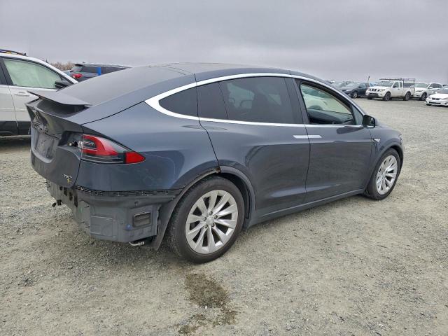 Tesla Model X Image 9