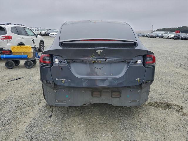 Tesla Model X Image 5