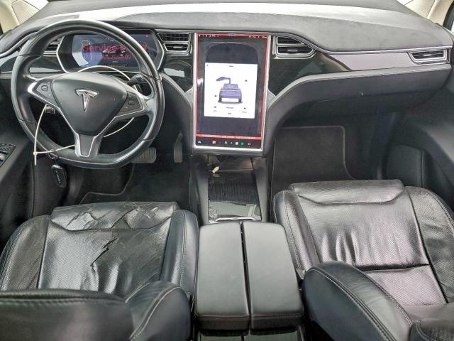 Tesla Model X Image 7