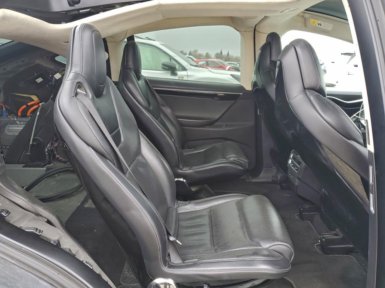 Tesla Model X Image 10