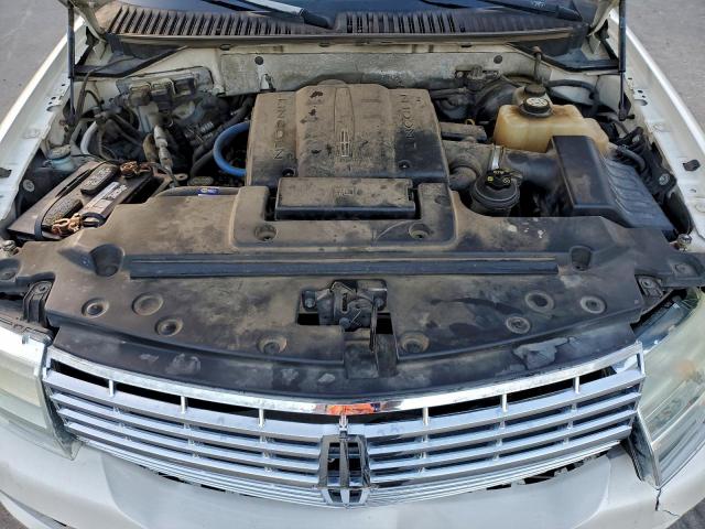 Lincoln Navigator Image 6