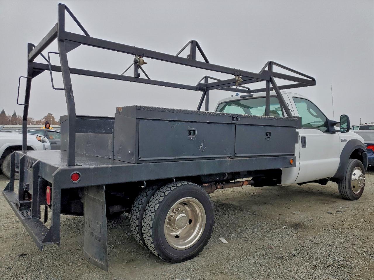 Ford F-450 Super Duty Image 9