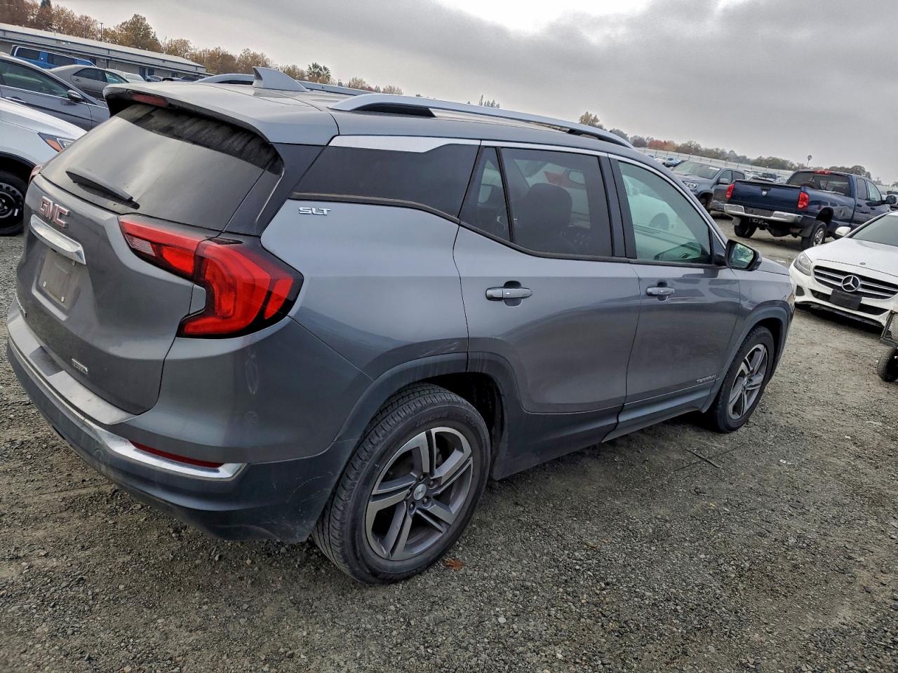 GMC Terrain Slt Image 3