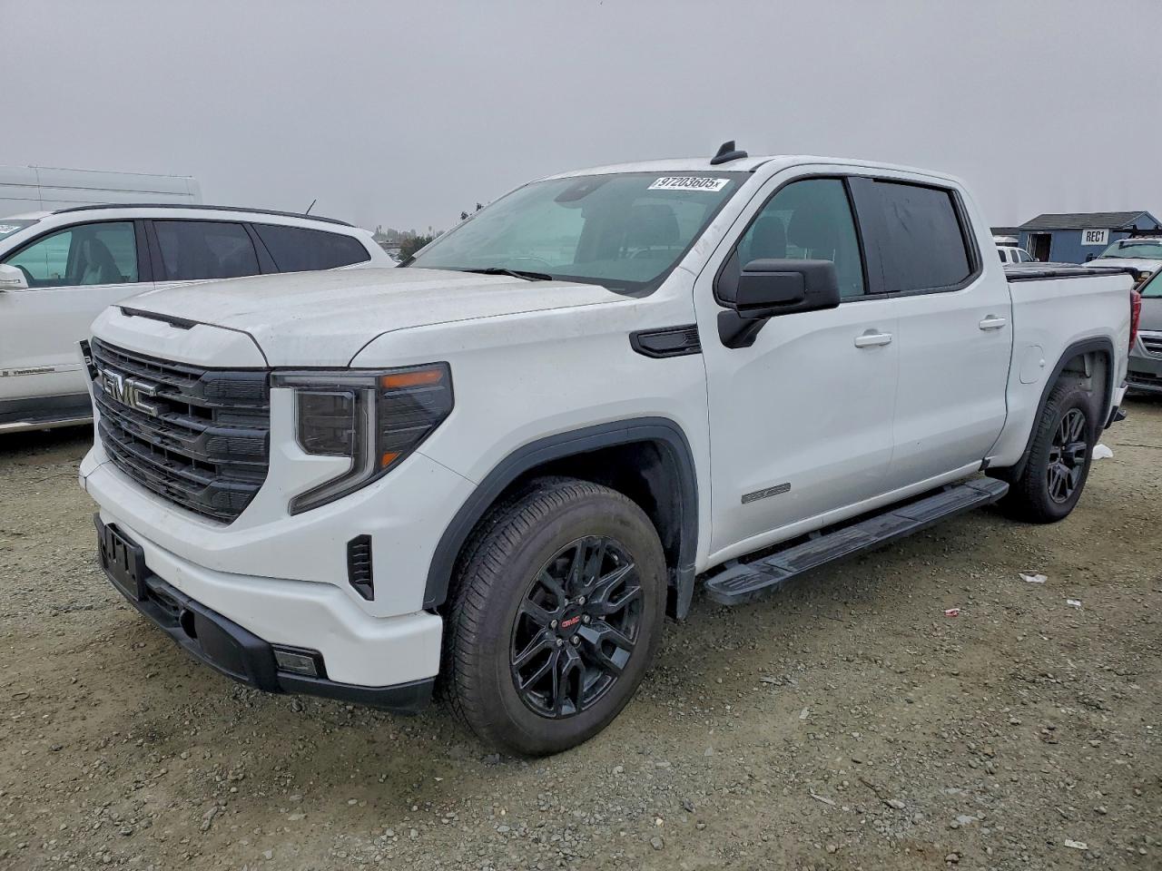 GMC Sierra C1500 Elevation Image 1
