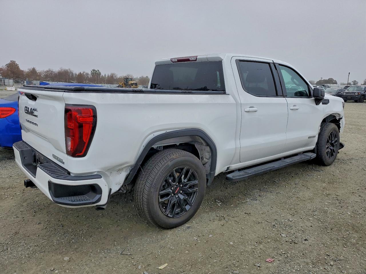 GMC Sierra C1500 Elevation Image 8