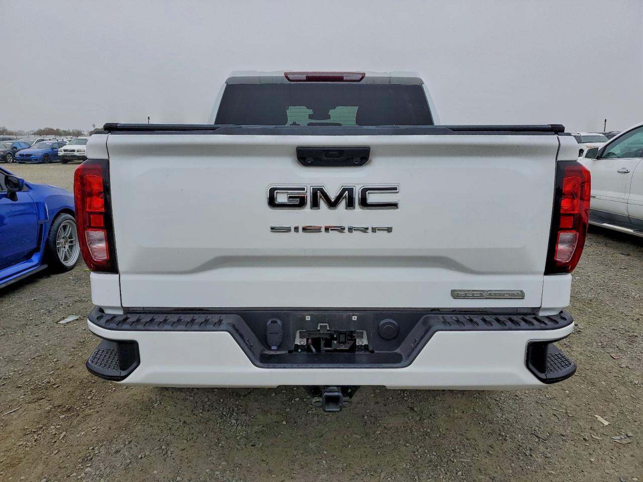 GMC Sierra C1500 Elevation Image 4