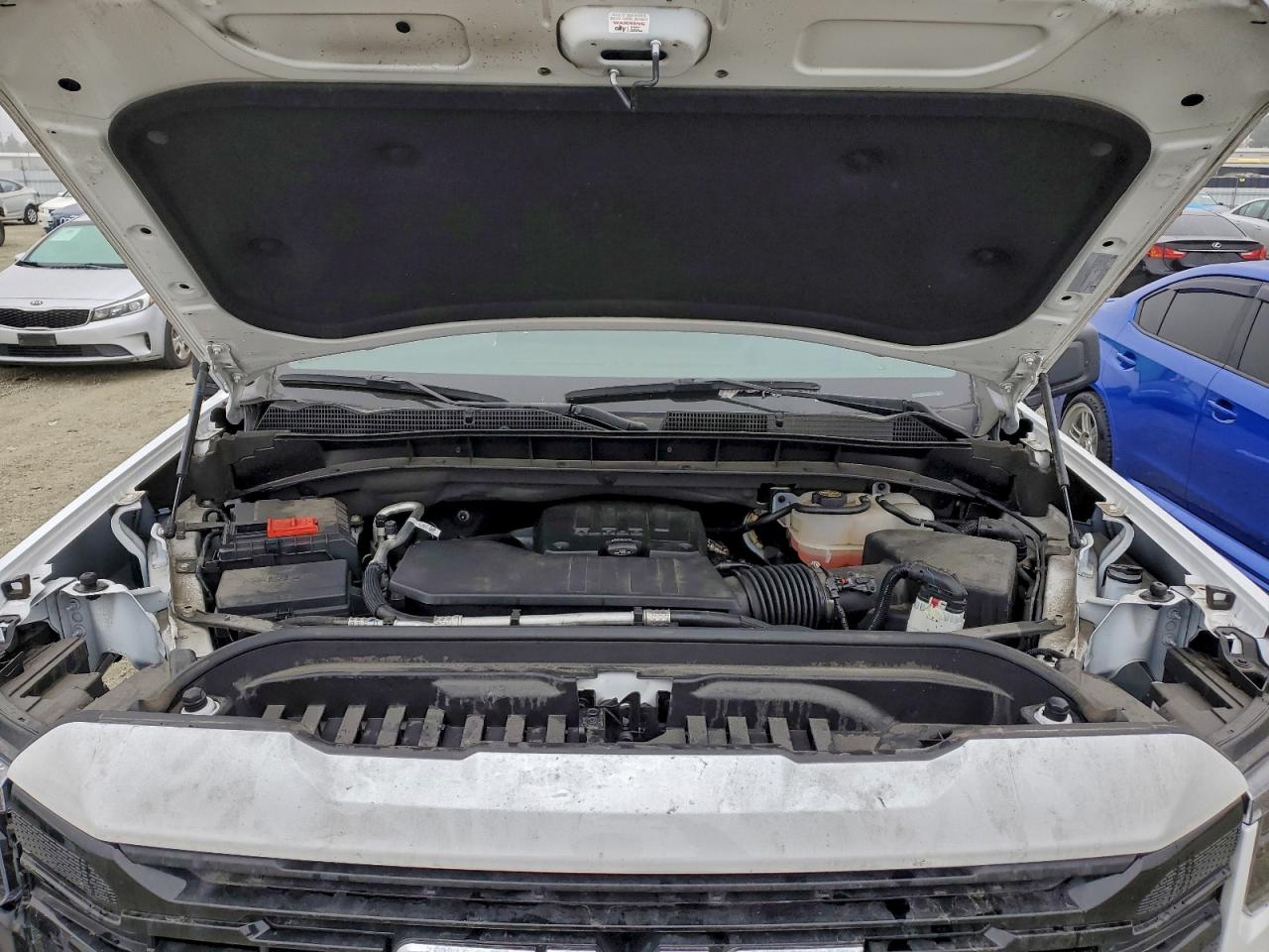 GMC Sierra C1500 Elevation Image 12