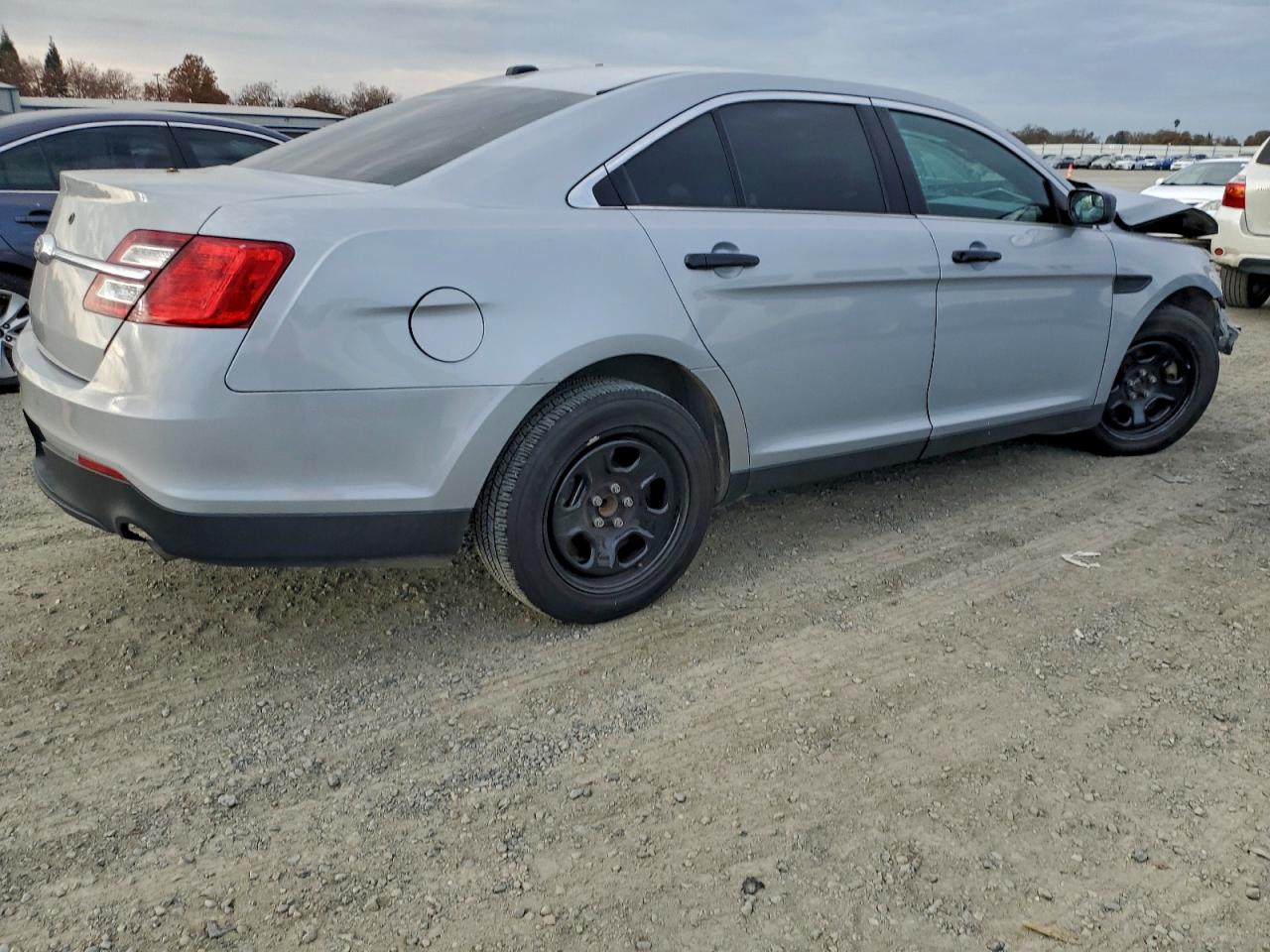 Ford Taurus Police Interceptor Image 7