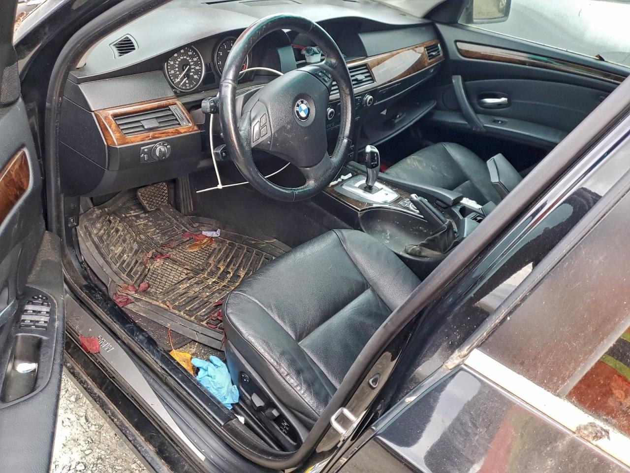 BMW 5 Series Xi Image 8