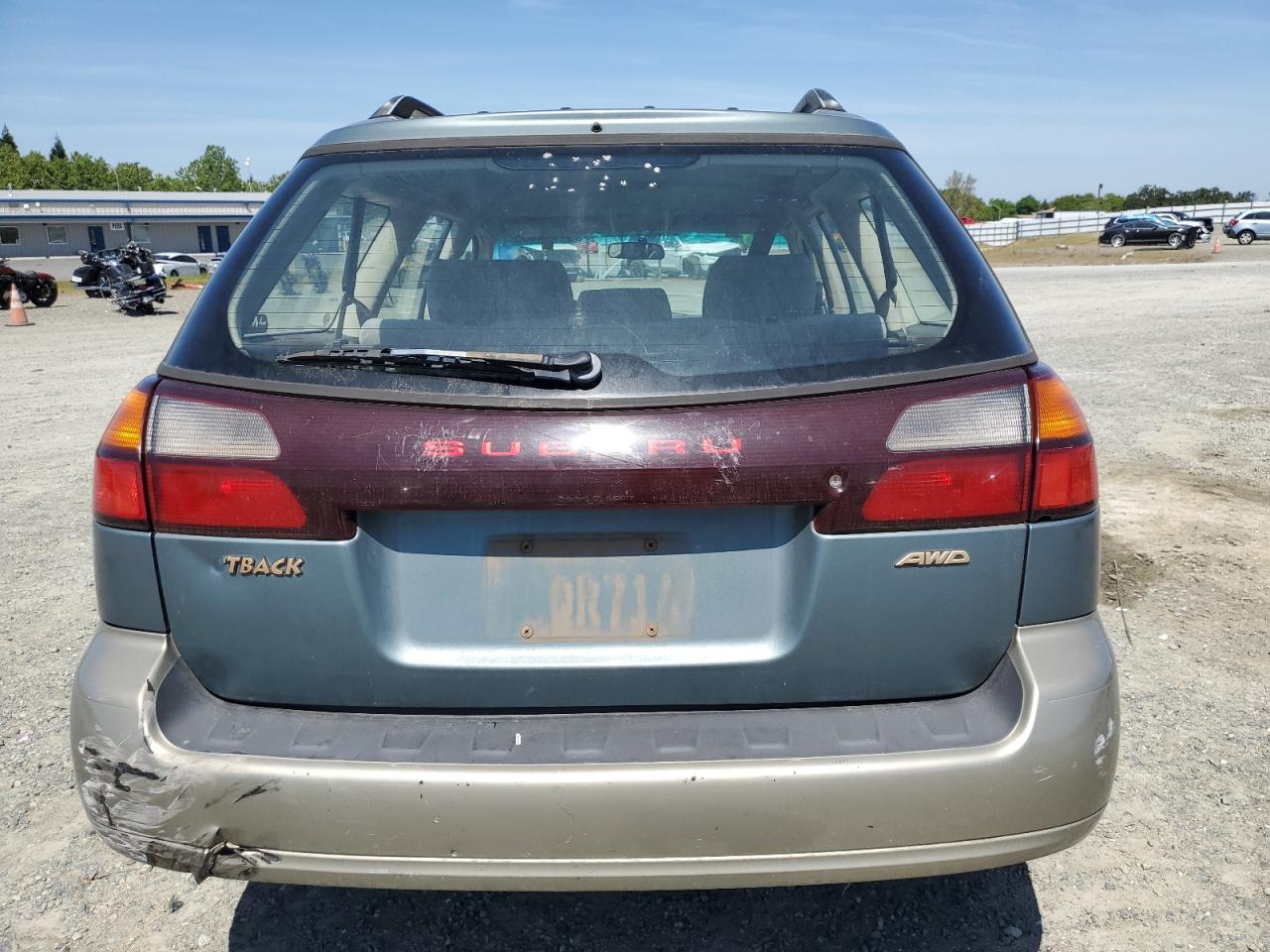 Subaru Legacy Outback Image 10