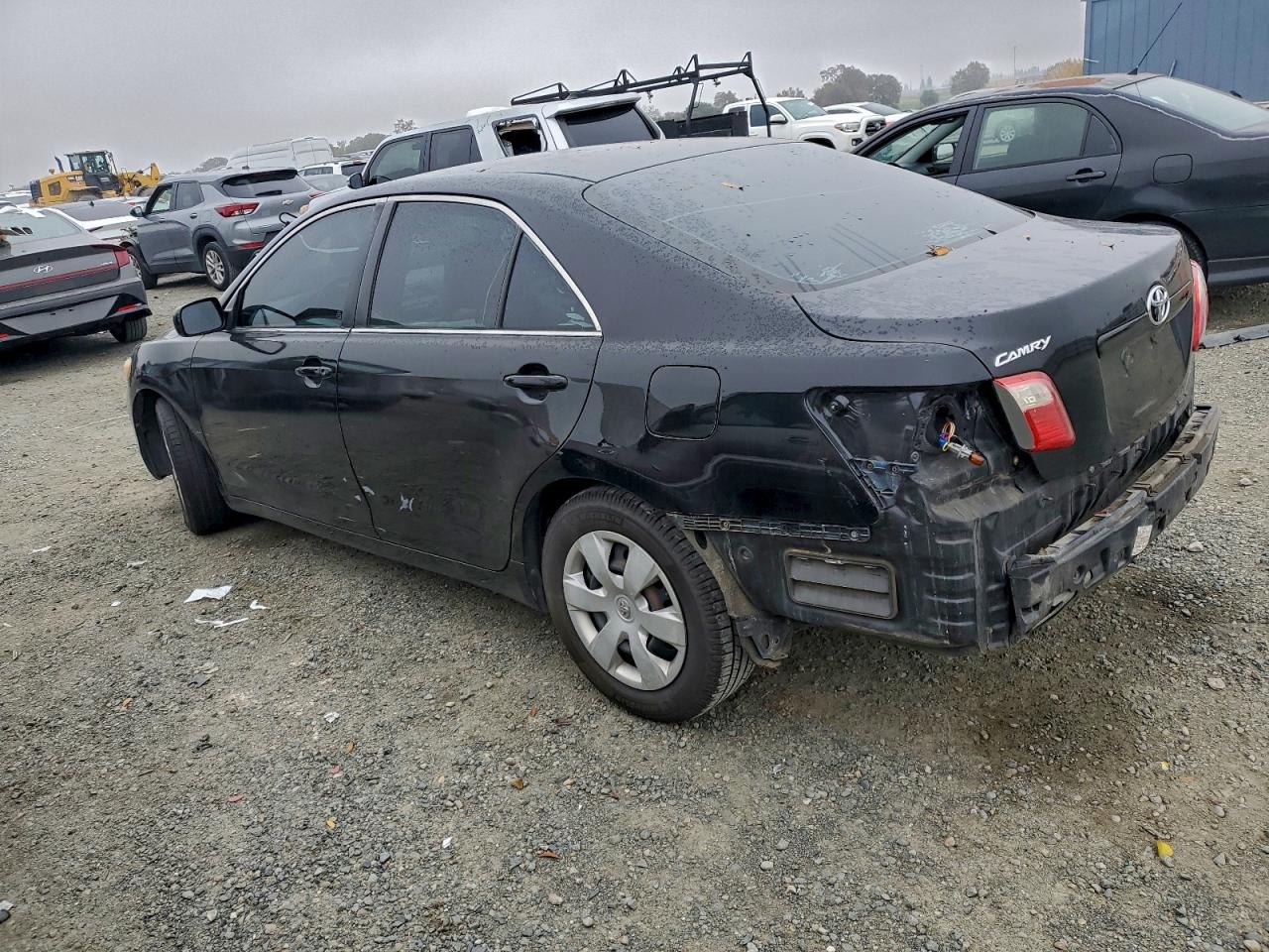 Toyota Camry Base Image 8