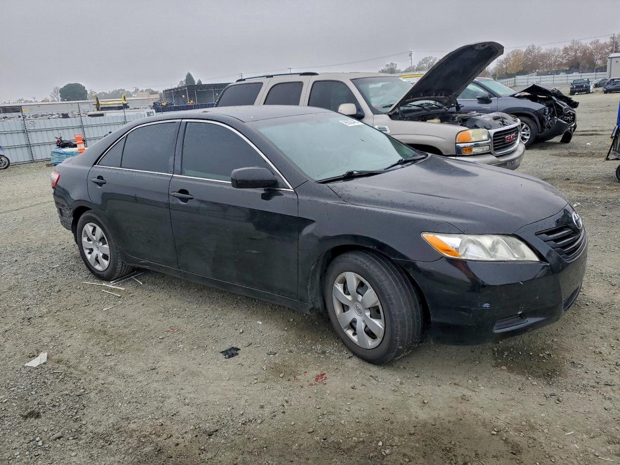 Toyota Camry Base Image 9