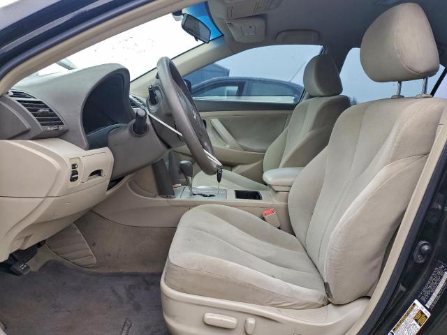 Toyota Camry Base Image 6